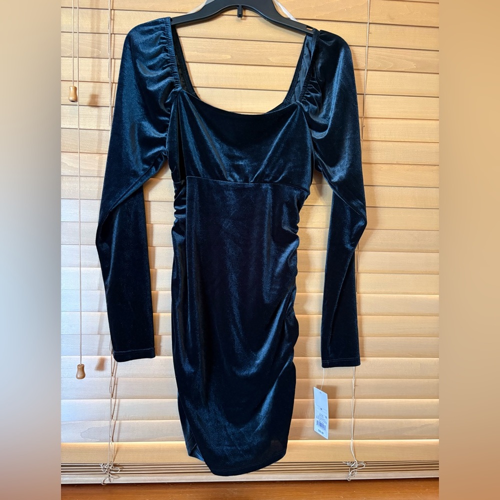 Wild Fable NWT Black Puff Sleeve Bodycon Dress/cocktails velvet Size Medium